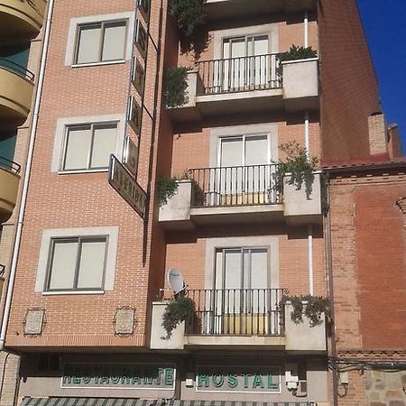 Hostal Avenida Benavente Ruang foto